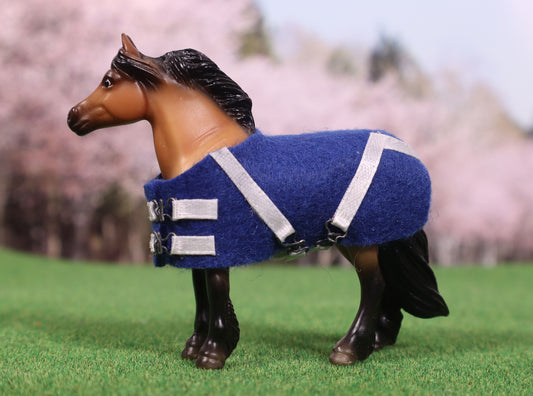 Blue and White Stable Blanket for Breyer Stablemates Model Horses - Made for G3 Pony Mold