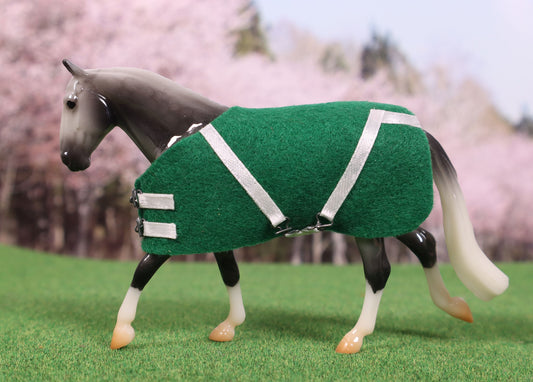 Green and White Stable Blanket for Breyer Stablemates Model Horses - Made for Irish Draft Mold