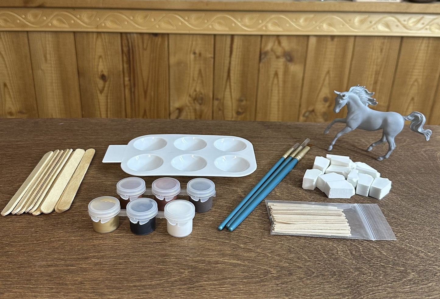 Painting Kit - Red Chestnut - Magnolia