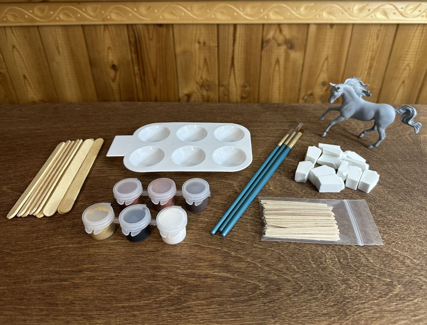 Painting Kit - Red Chestnut - Magnolia