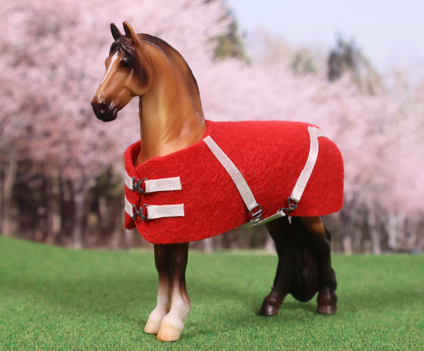 Red and White Stable Blanket for Breyer Stablemates Model Horses - Made for Django Mold